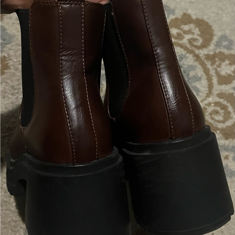 🍫 Brown Steve Madden Boots‼️ - Picture 3 of 3